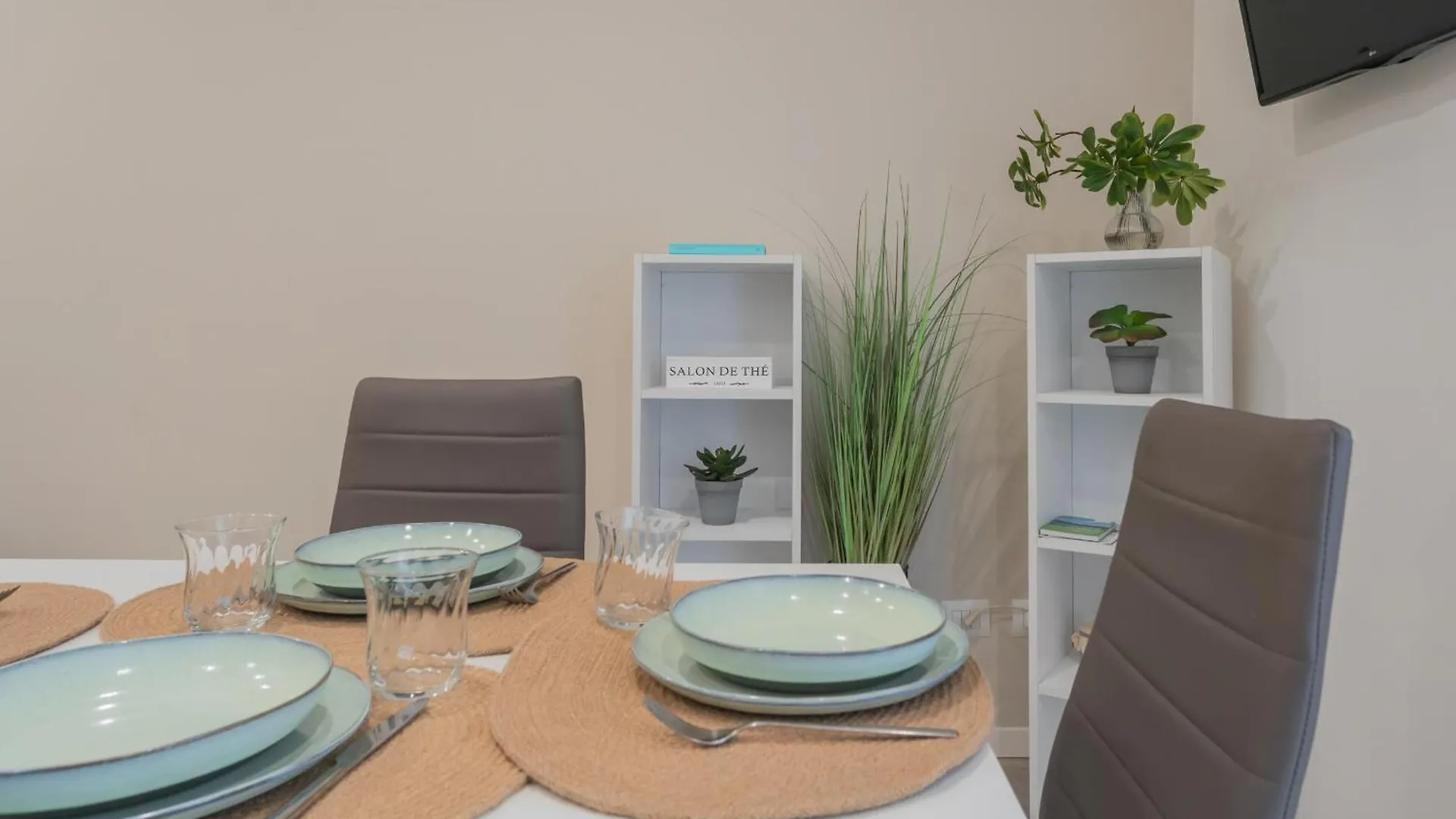 Zezio 44 By Rent All Como Apartment